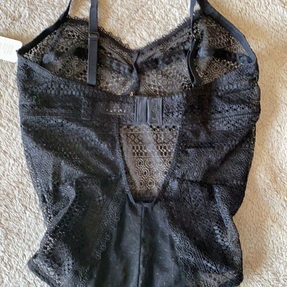 NWTs Sam Edelman Black Lace Sexy Bodysuit Size Small - Picture 5 of 8